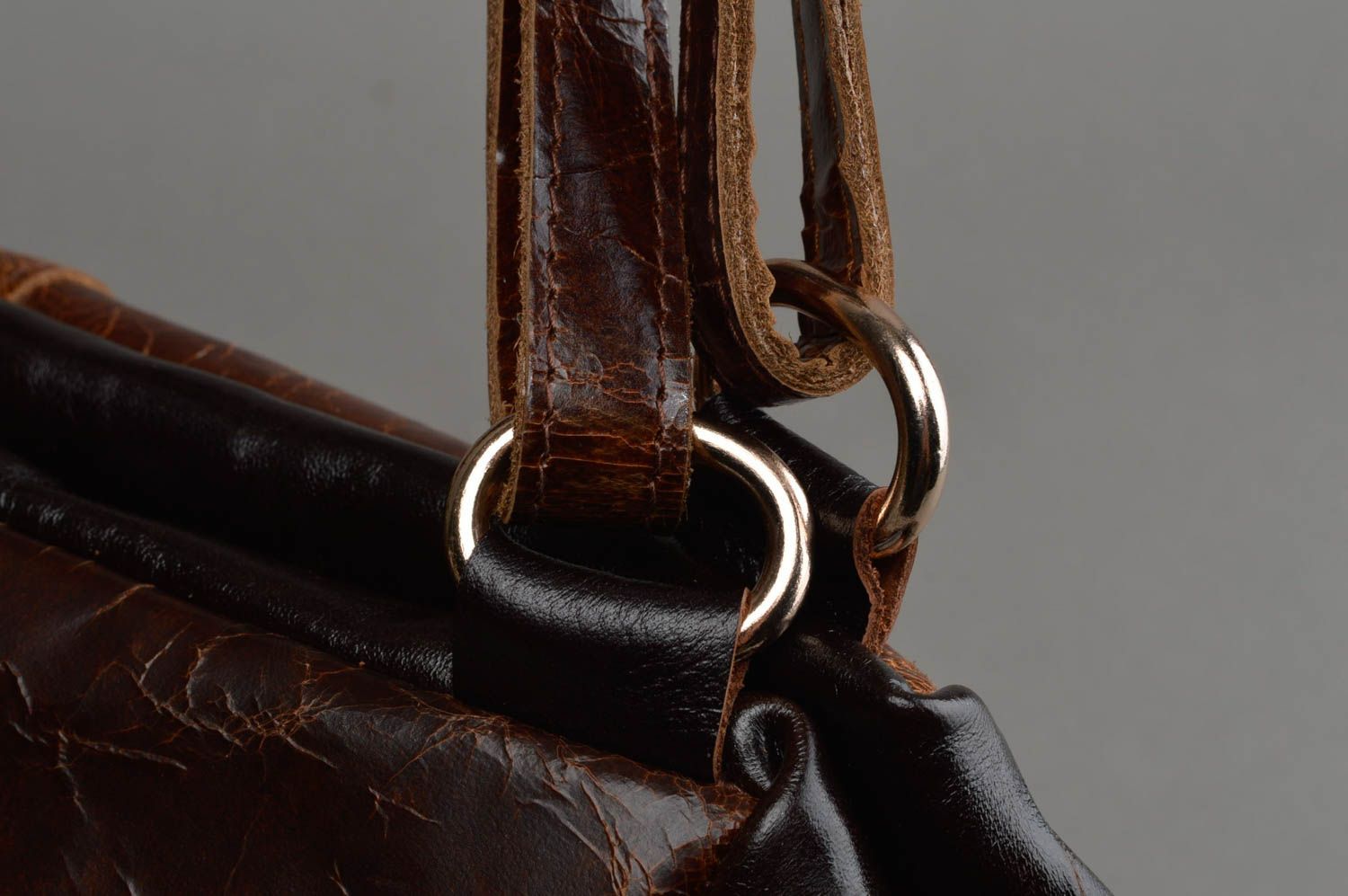 Braune Leder Tasche mit langem Riemen stilvoll schön künstlerische Handarbeit foto 5