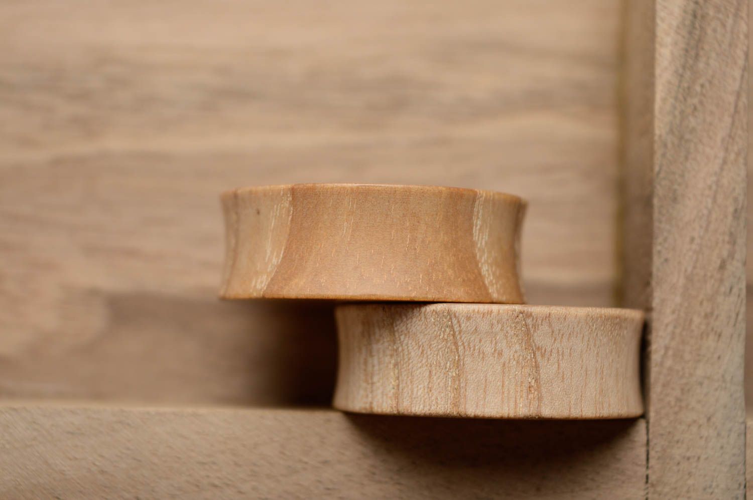 Piercing plugs faits main originaux en bois accessoires avec gravure 28 mm photo 2