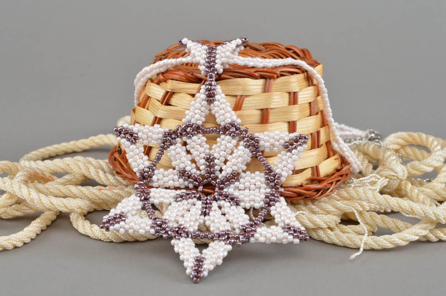 Handmade Collier aus Glasperlen in Weiß mit Stern Anhänger Damen Halsschmuck foto 1