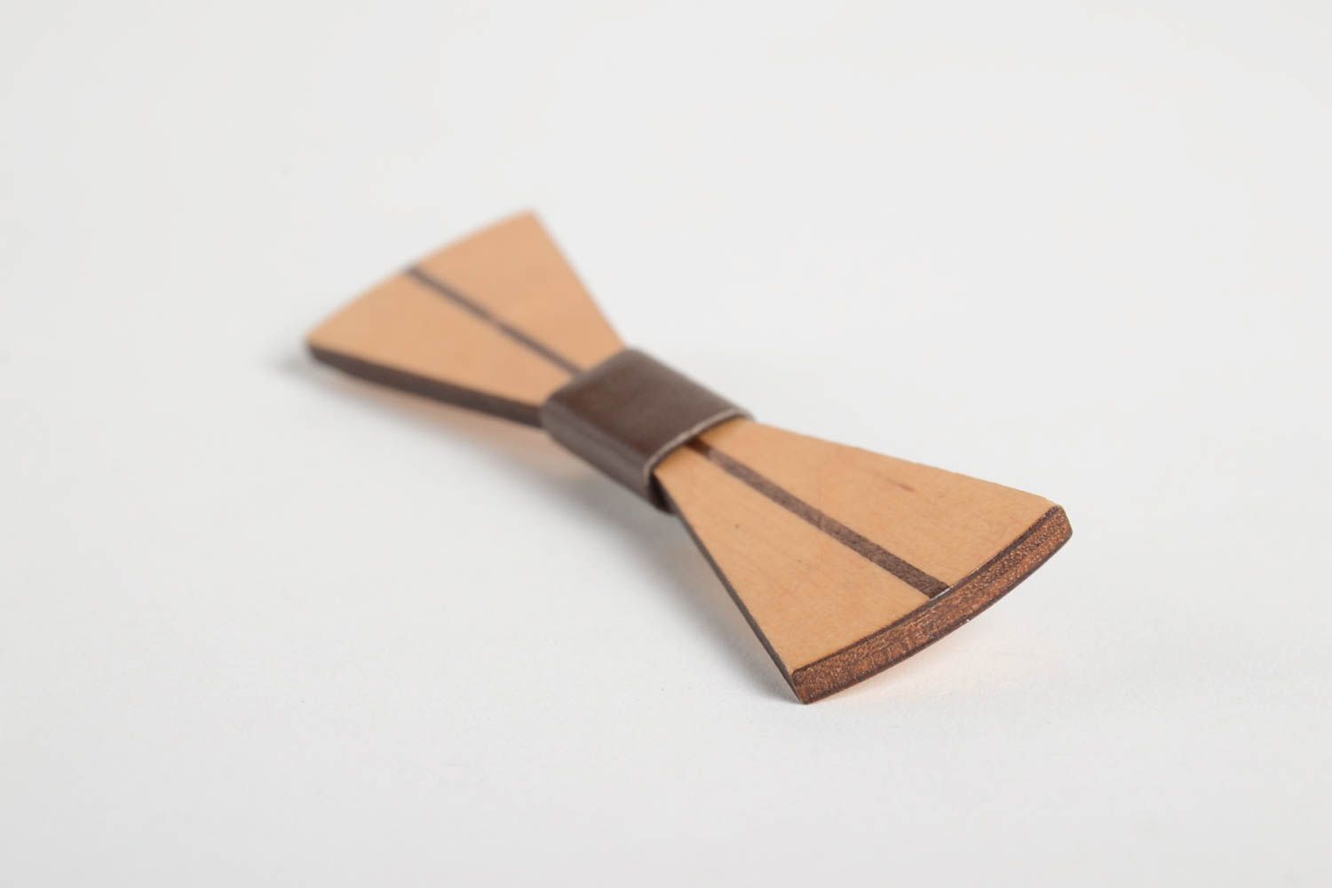 Handmade wooden bow tie designer beautiful brooch unusual cute accessory photo 5
