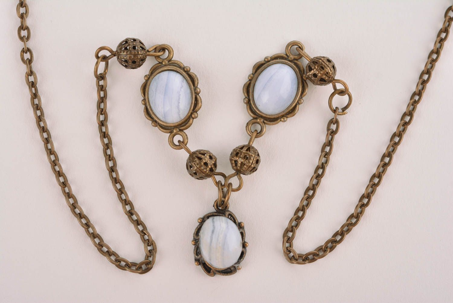 Handmade Halskette mit Anhänger Schmuck für Damen Anhänger mit Stein zart foto 1