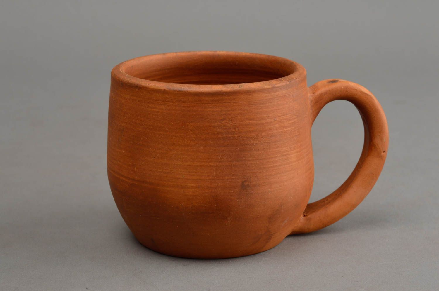 Braune handgemachte Tasse aus Ton für Tee und Kaffee im Ethno Stil 200 ml foto 2