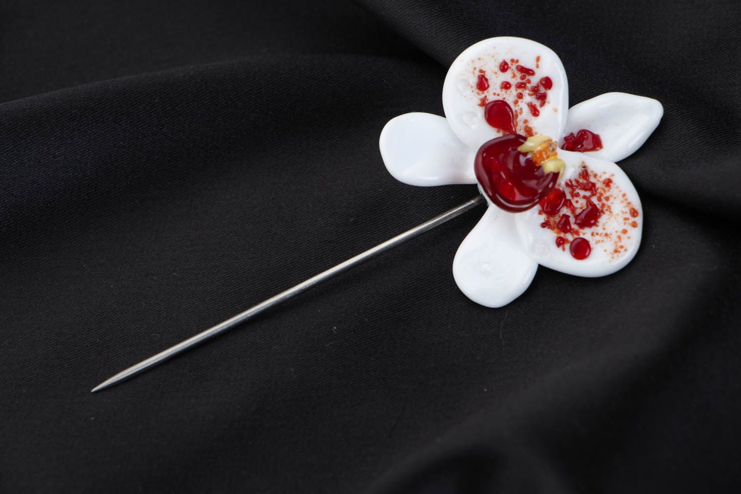 Glass brooch White Orchid photo 1