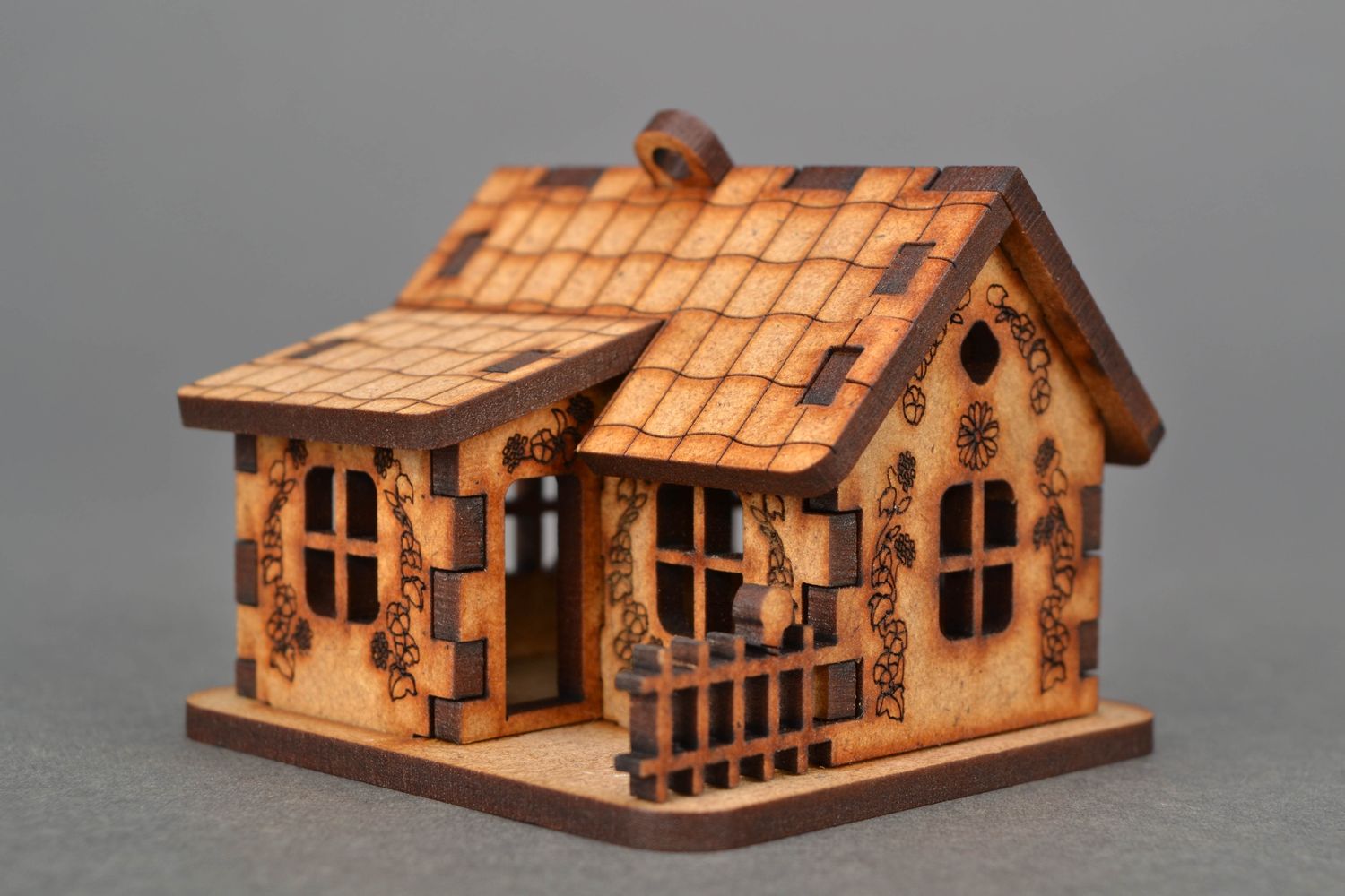Maquette maison en bois à décorer ou à peindre photo 1