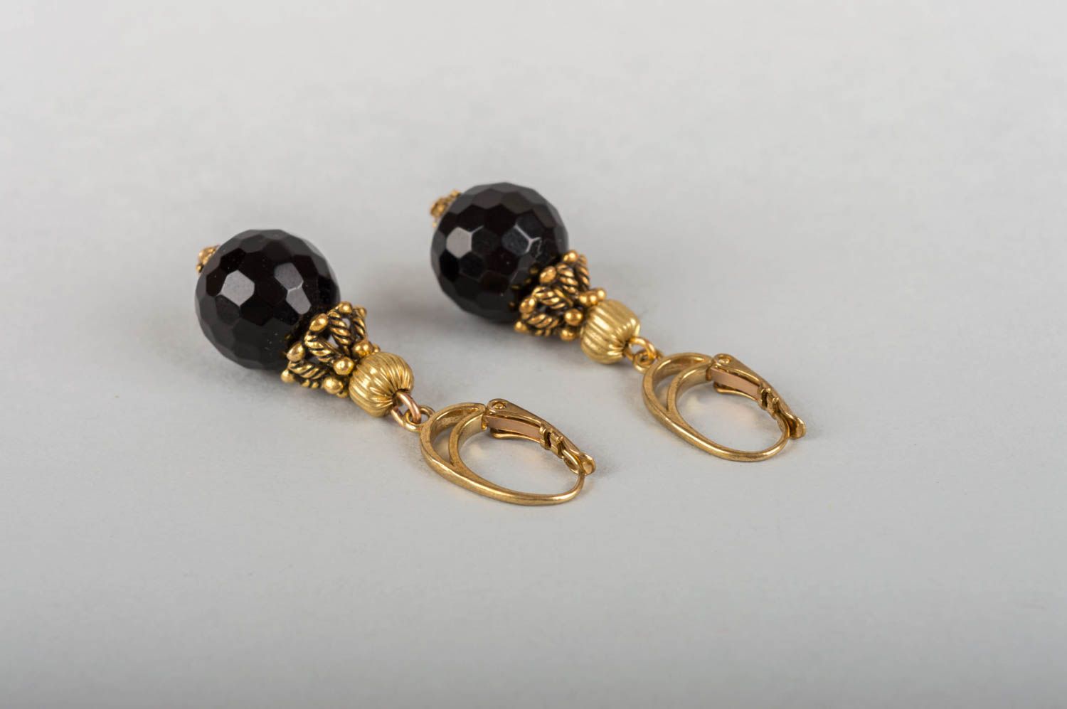 Handmade stylish earrings made of natural stone agate and brass fittings photo 4