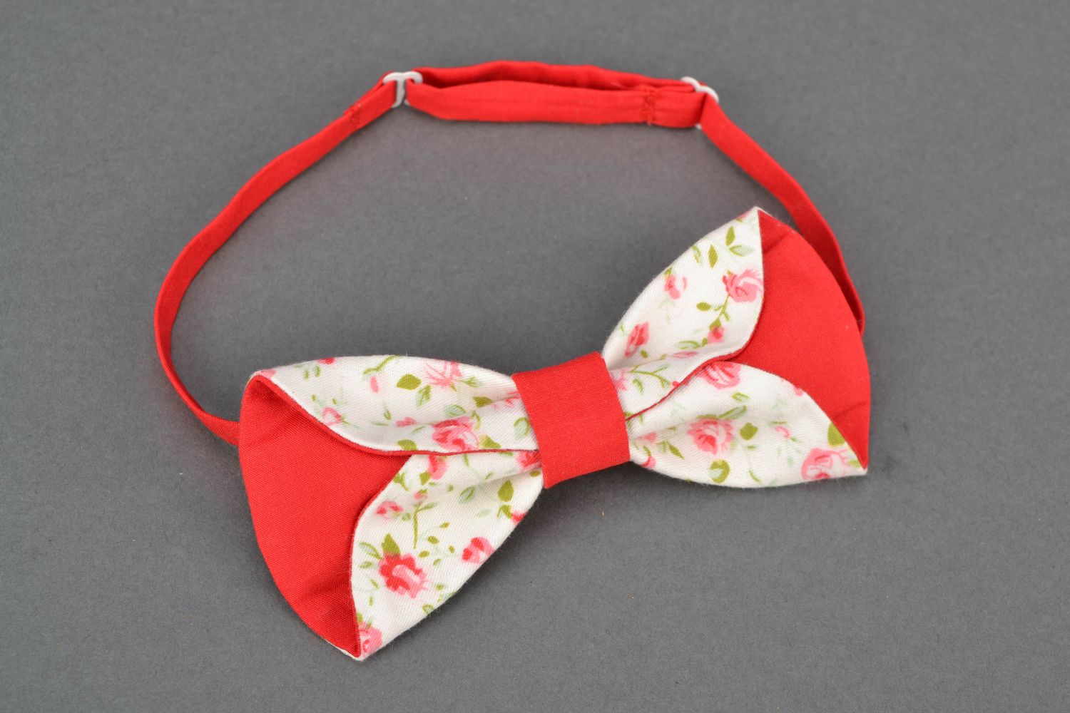 Women's bow tie with print photo 1