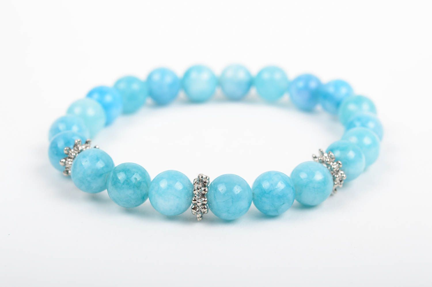 Красивый нежный голубой женский браслет из натуральных камней ручной работы  фото 3