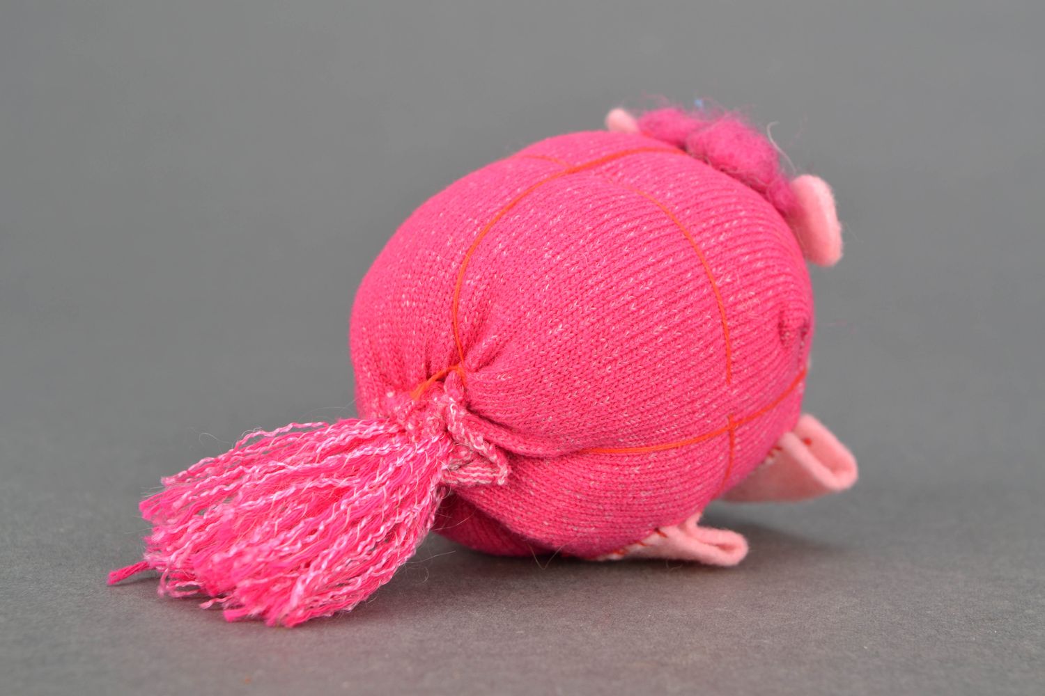 Тканевая игрушка овечка розовая фото 4