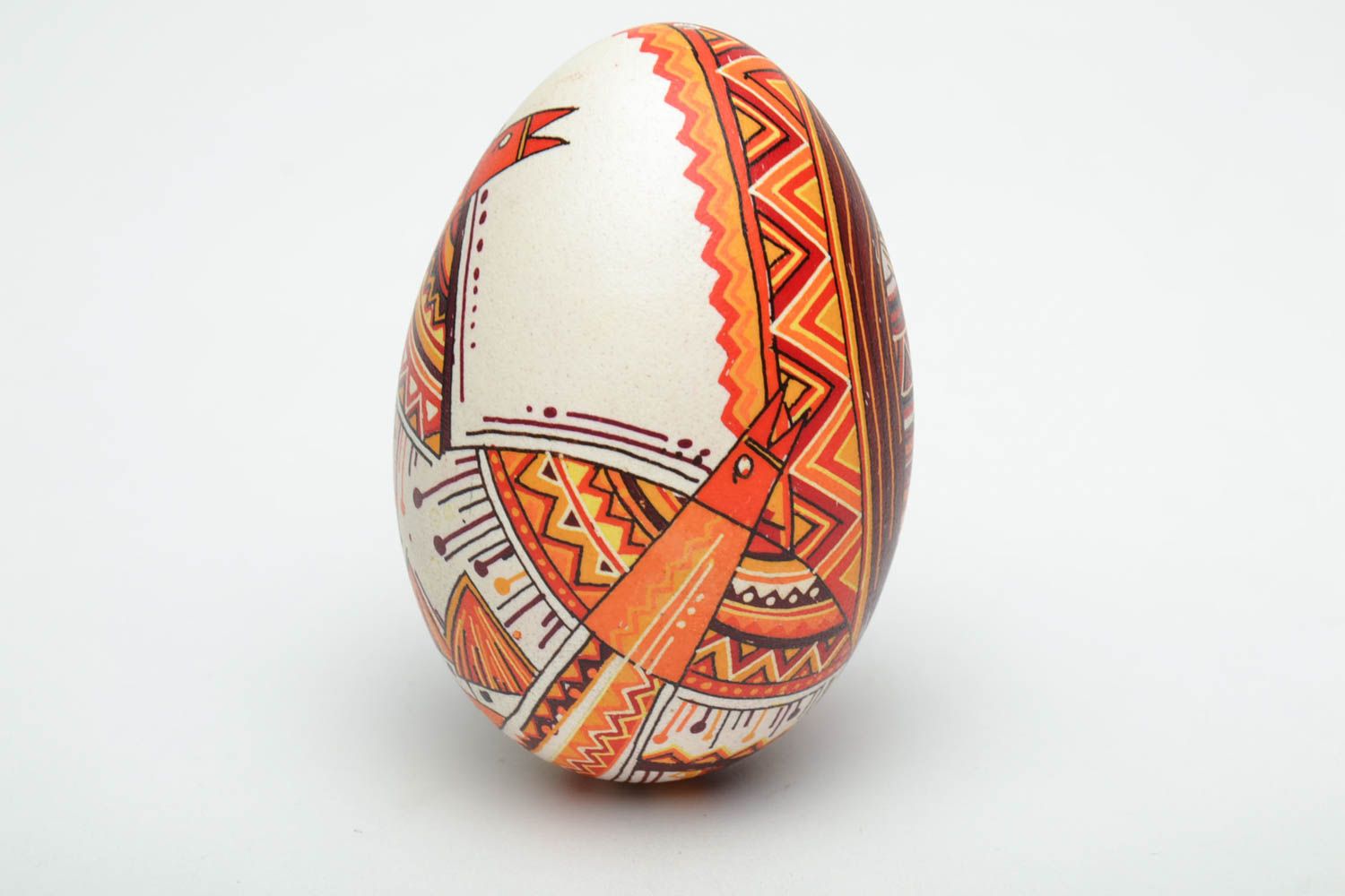 Расписное пасхальное яйцо декорированное анилиновыми красителями фото 3