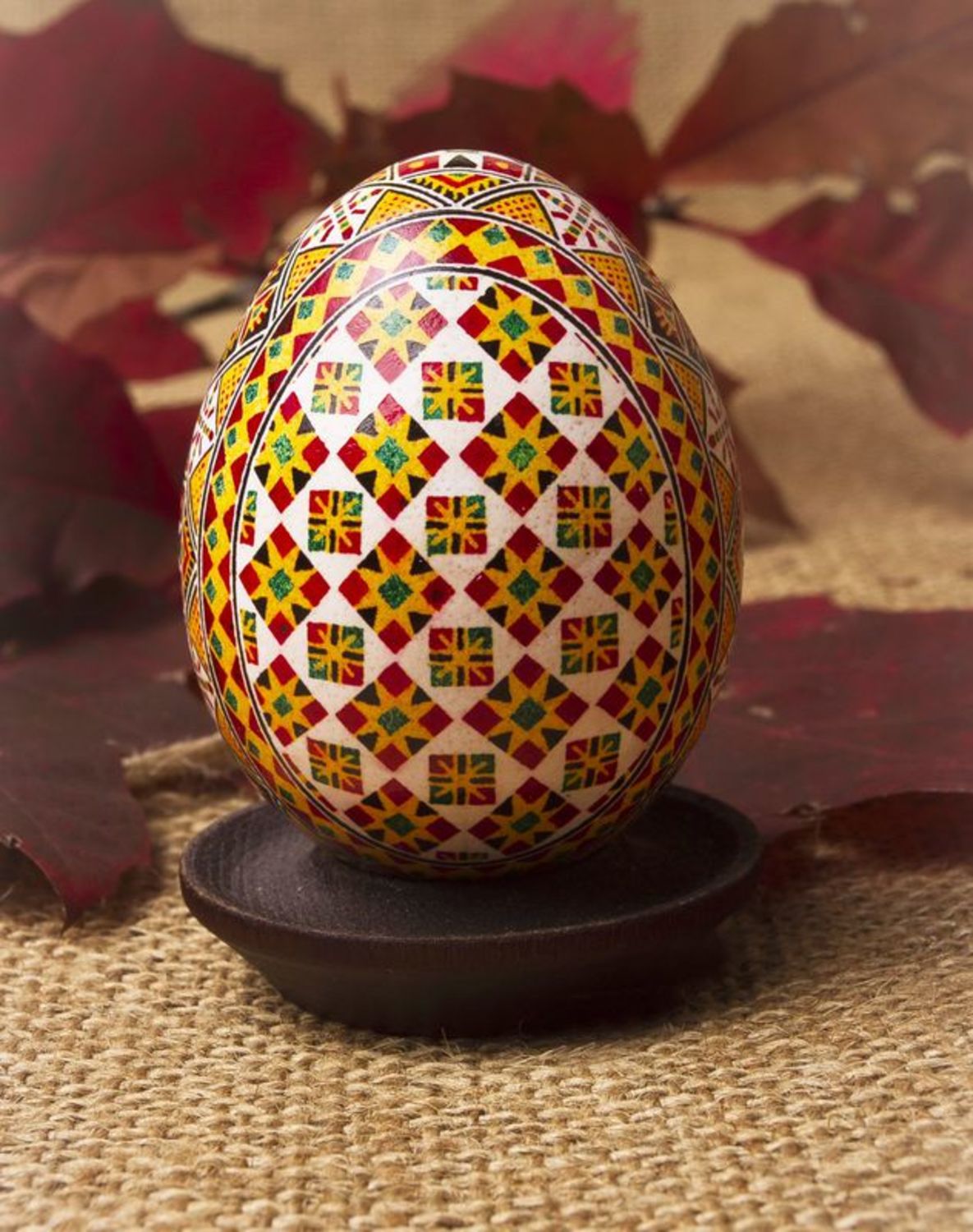 Huevo de Pascua con pintura foto 1