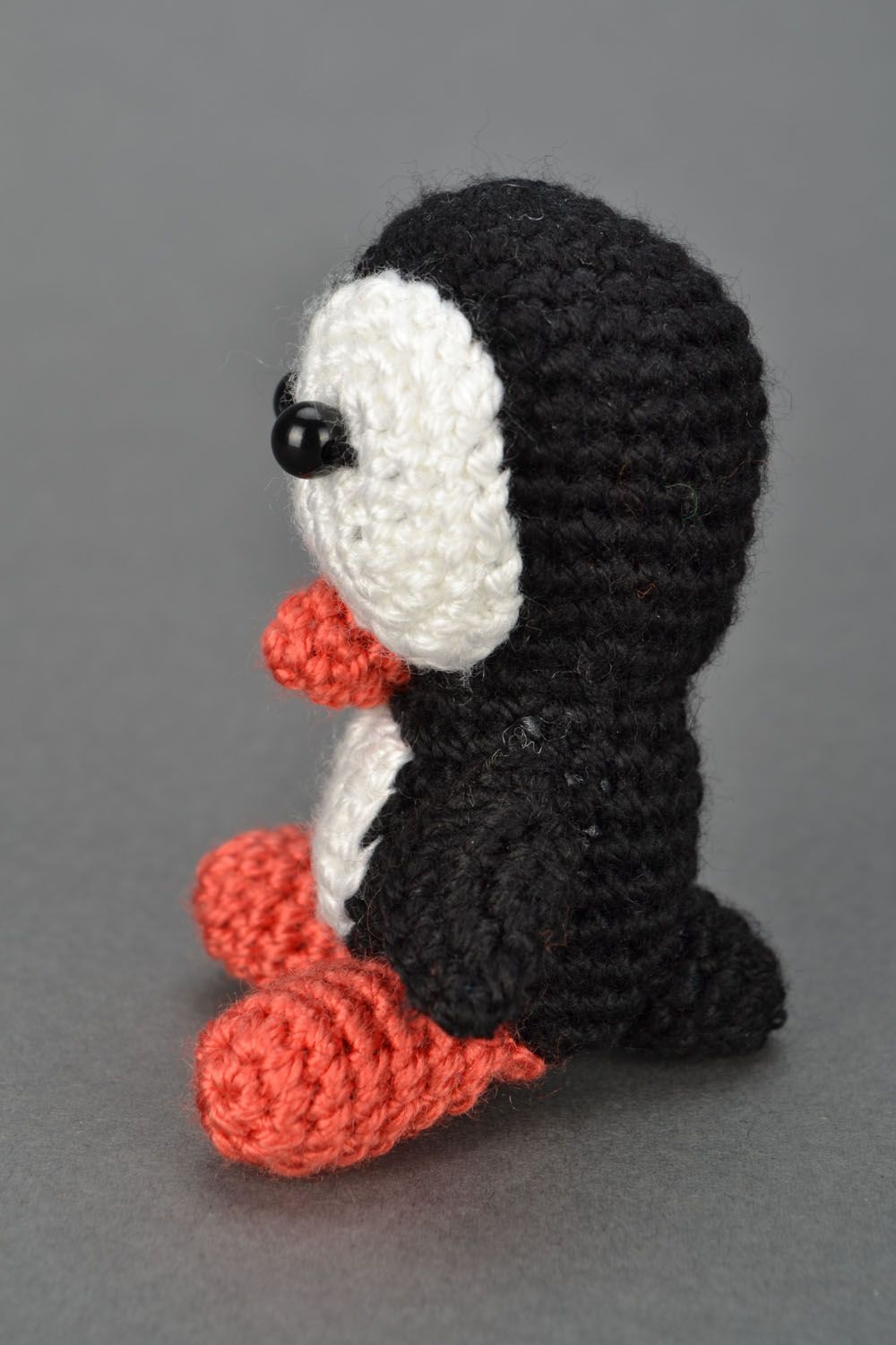 Jouet tricot au crochet Petit Pingouin photo 3