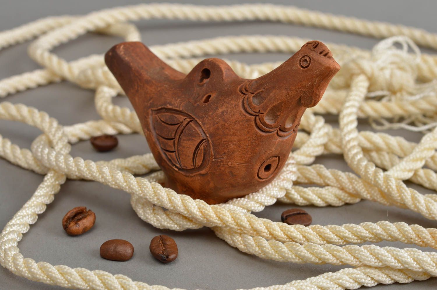 Sifflet en argile fait main original brun décoratif pour enfant style ethnique photo 1