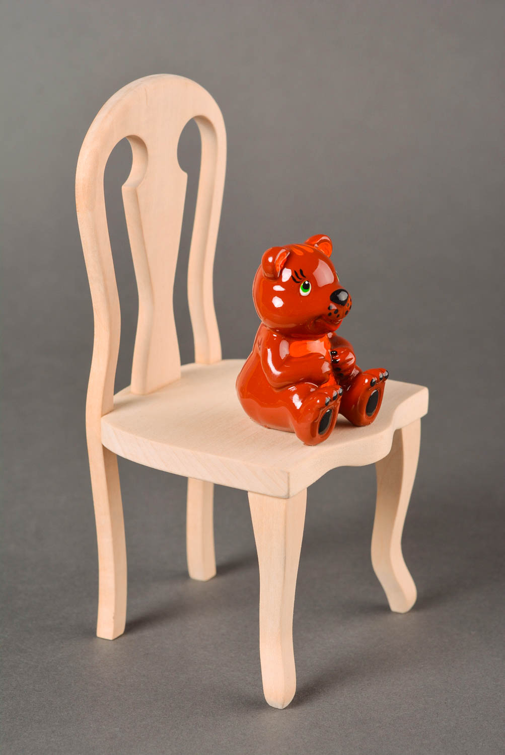 Figur aus Gips handgefertigt Designer Geschenk Tischdeko Idee Erdhörnchen Figur foto 1