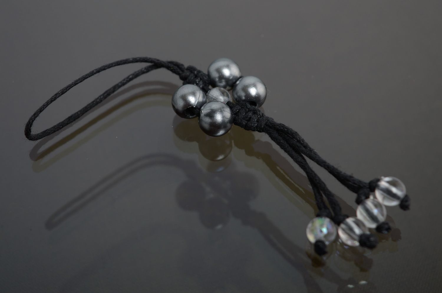 Macrame waxed cord keychain with glass beads photo 1