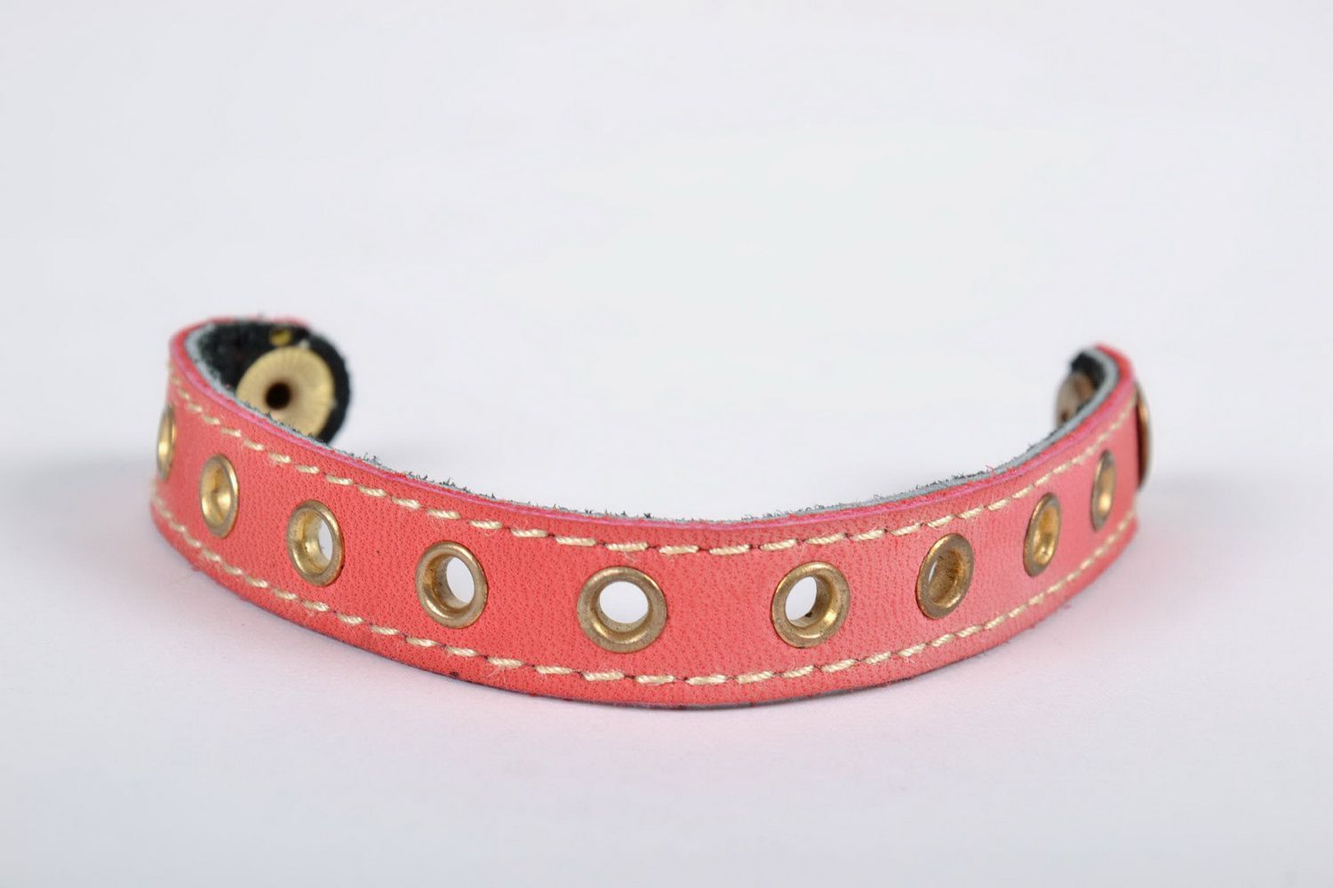 Leather bracelet with button rivets photo 3