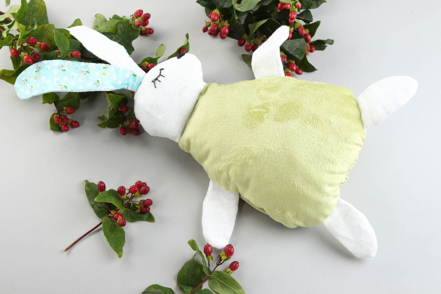 Jouet lapin endormi fait main Peluche en tissu originale Cadeau pour enfant photo 1