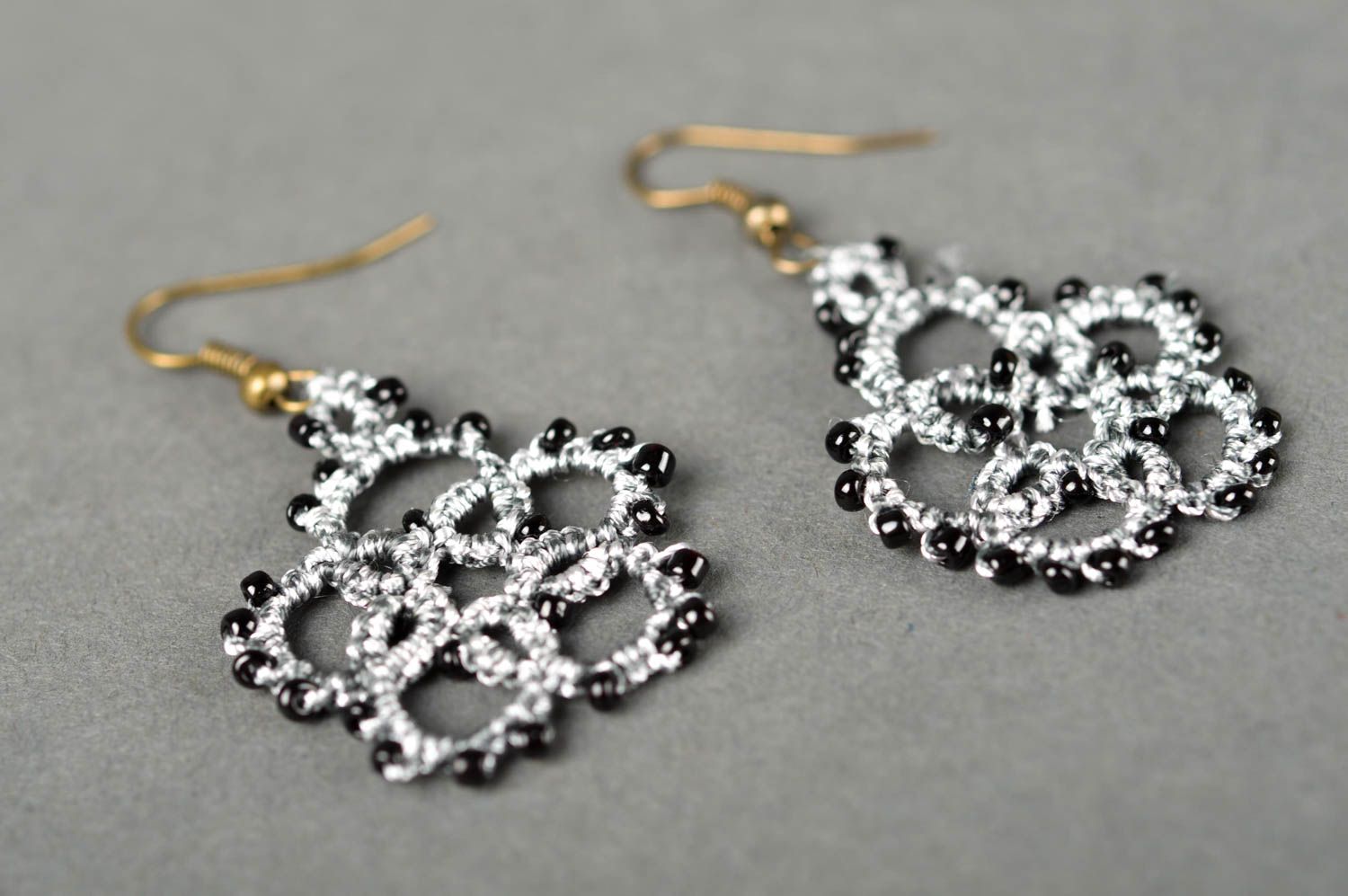 Handmade textile flower earrings beaded earrings tatting ideas cool jewelry photo 2