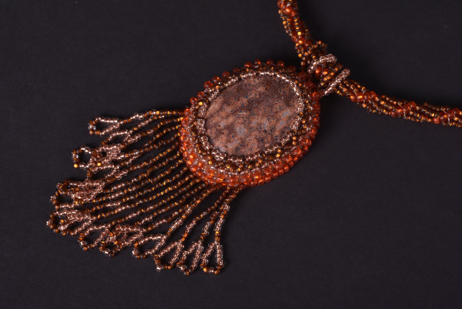 Ожерелье из бисера и агата украшение ручной работы колье из бисера женское фото 2