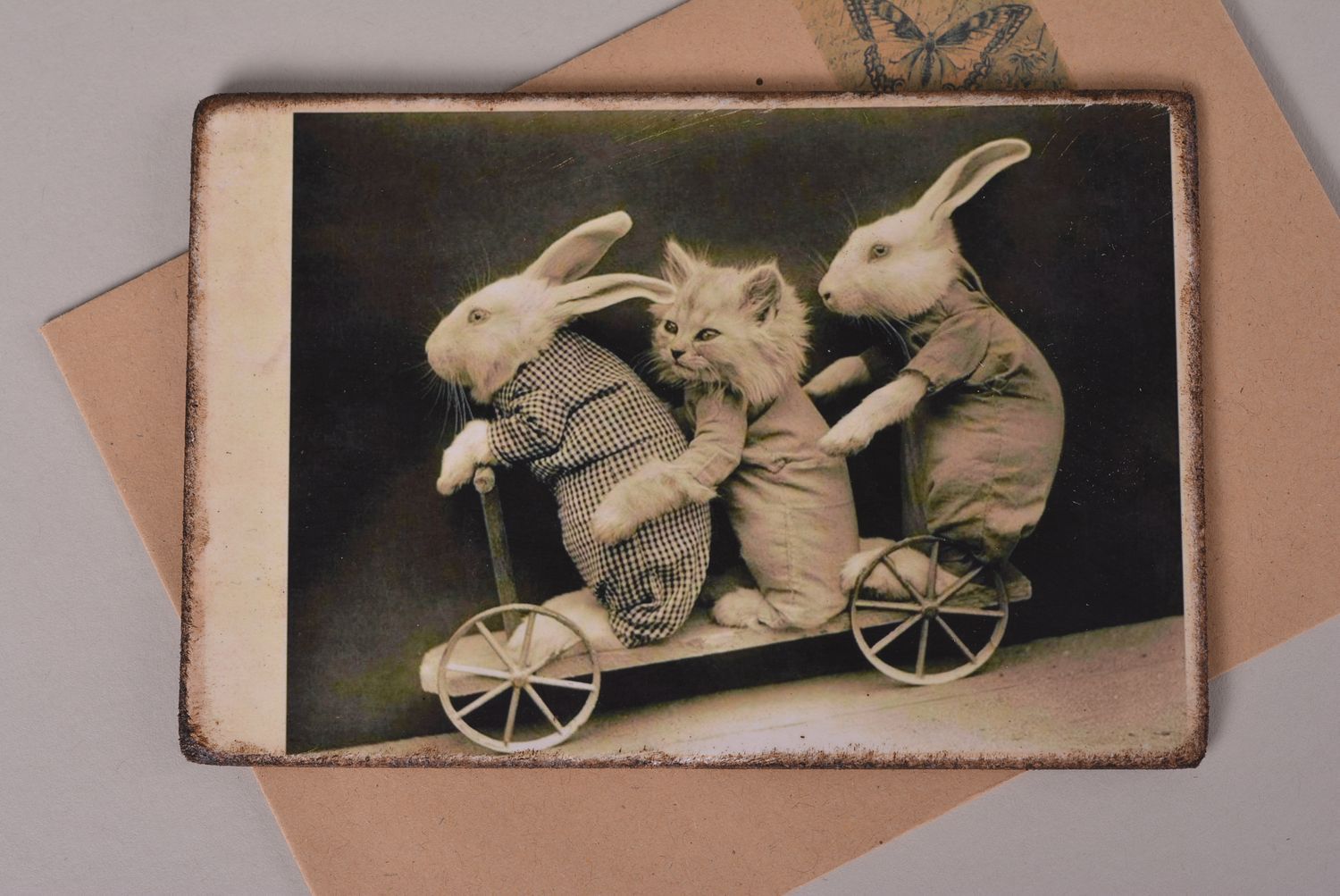 Открытка ручной работы поздравительная открытка с кролями красивая открытка фото 1