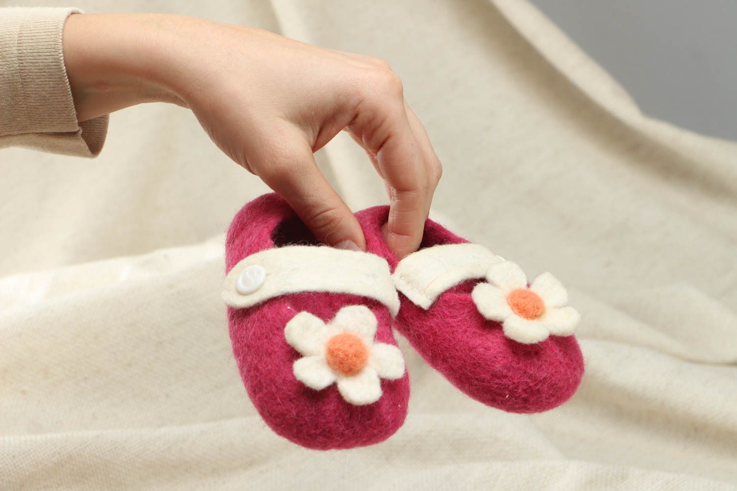 Felted wool slippers for girls photo 4