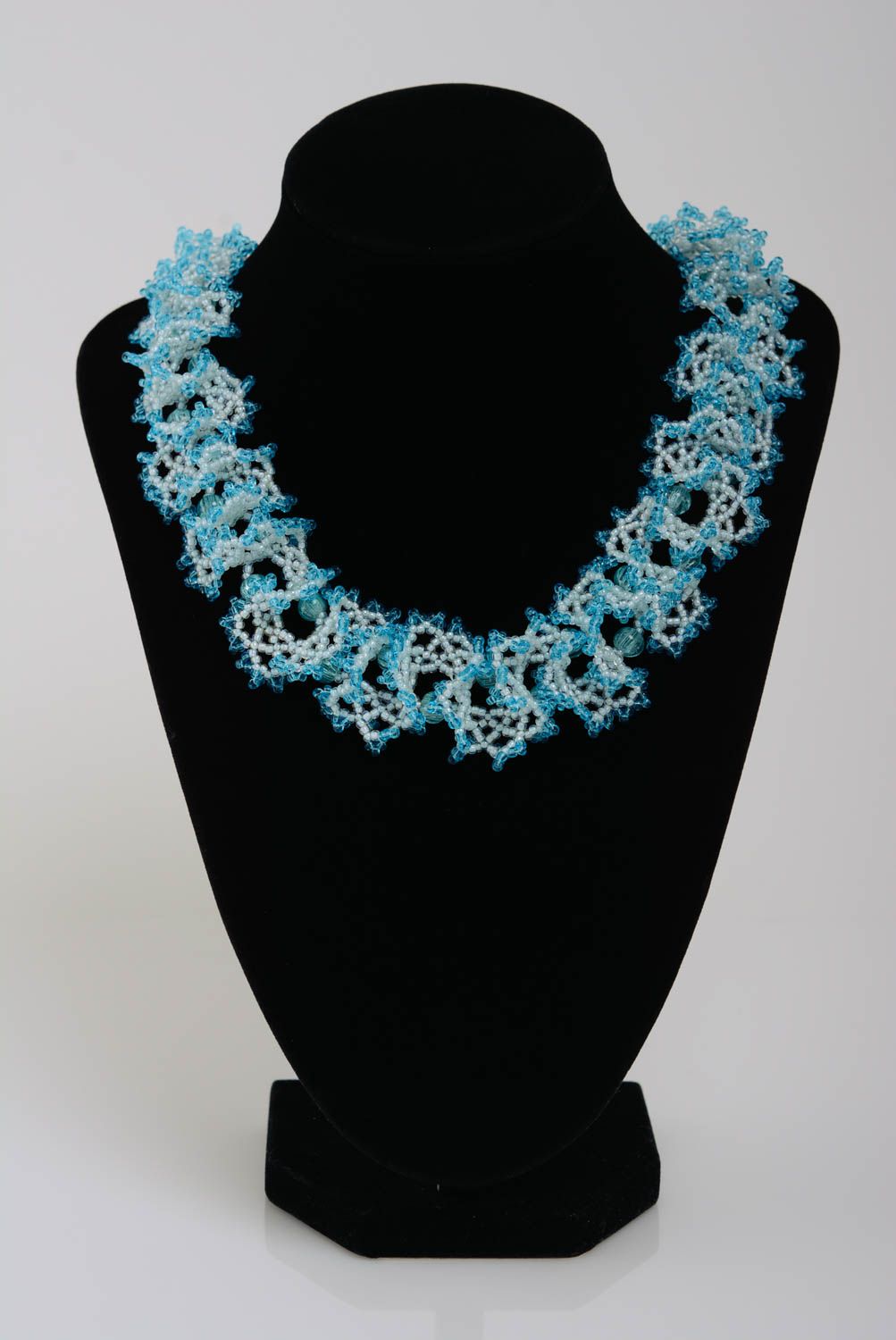 Handmade stylish romantic airy beaded necklace of gentle blue color photo 2