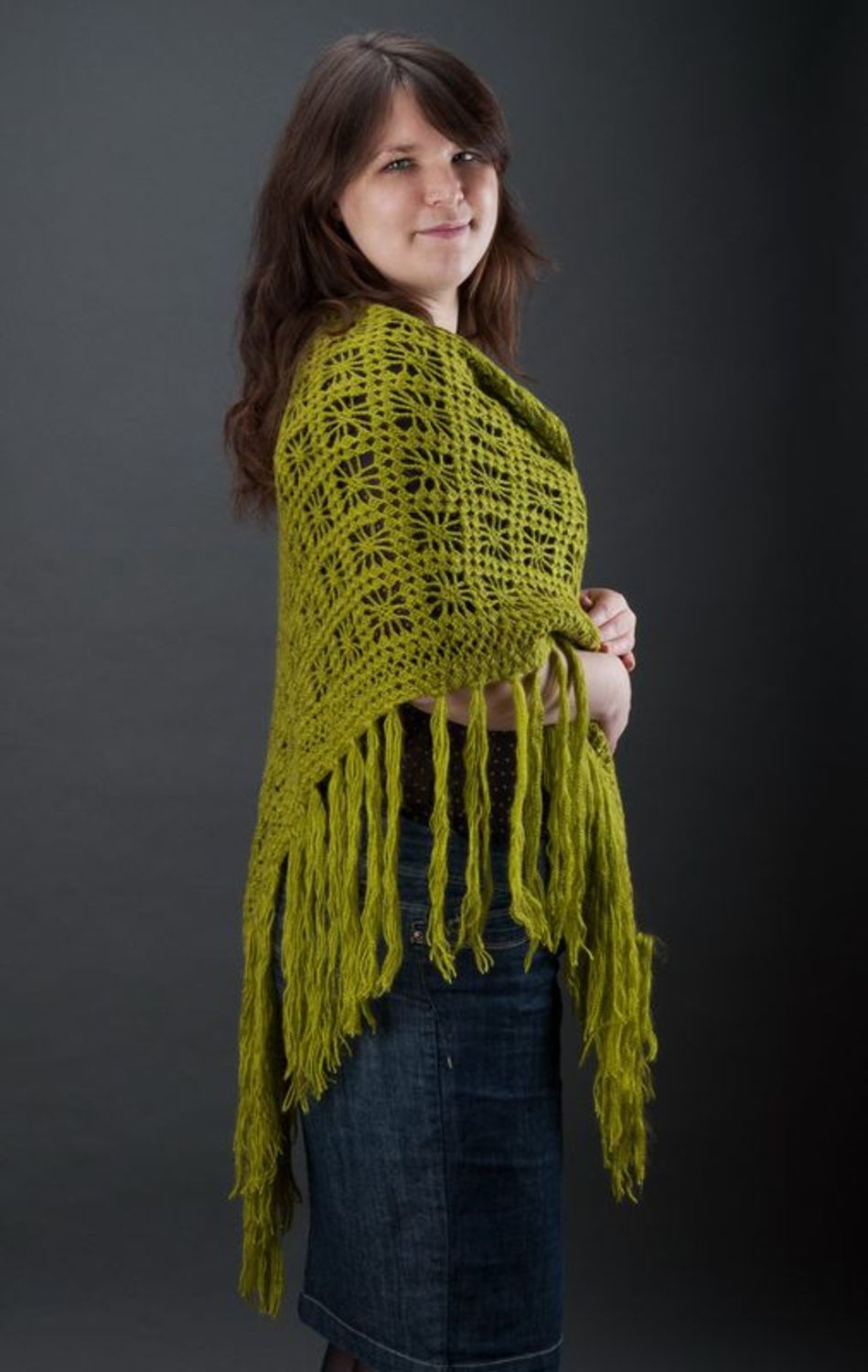 Green crochet shawl photo 2