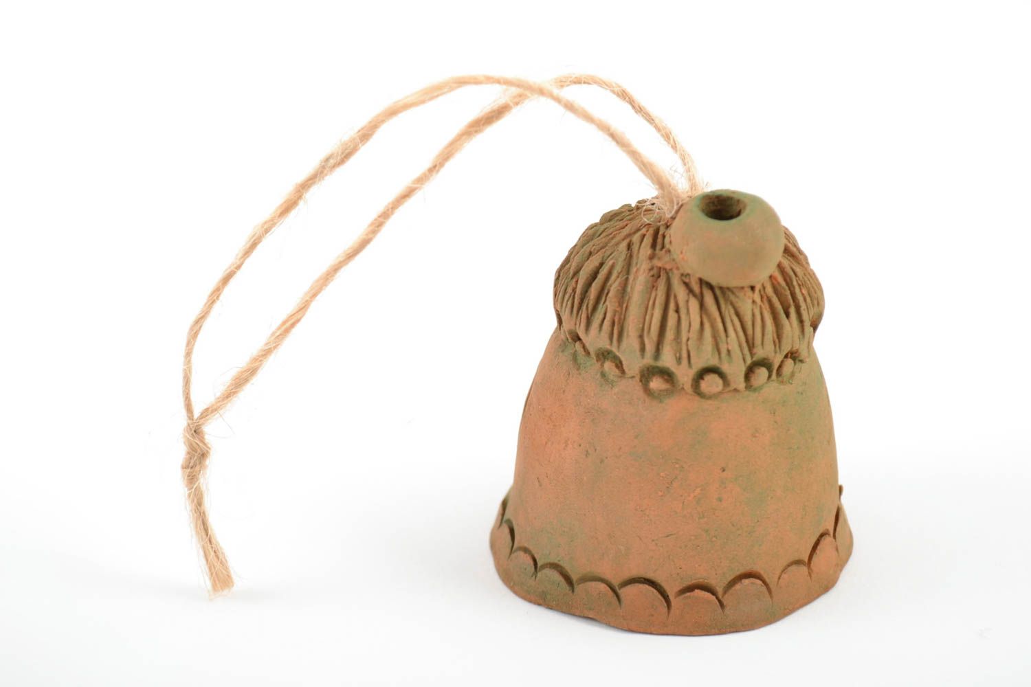 Авторский керамический колокольчик домик на петельке коричневый ручной работы  фото 4