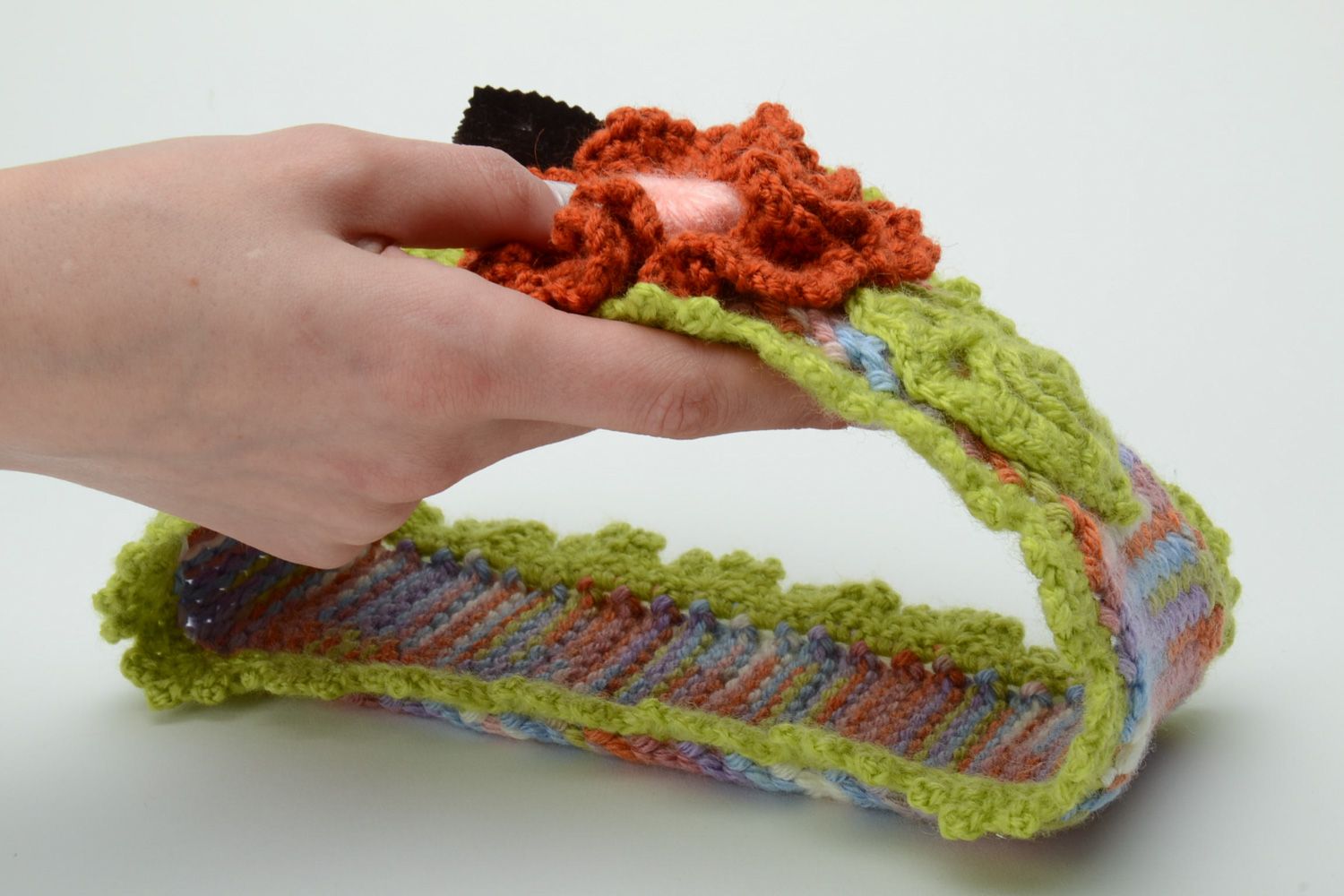 Large bandeau tricoté au crochet vert avec fleur fait main original pour enfant photo 5