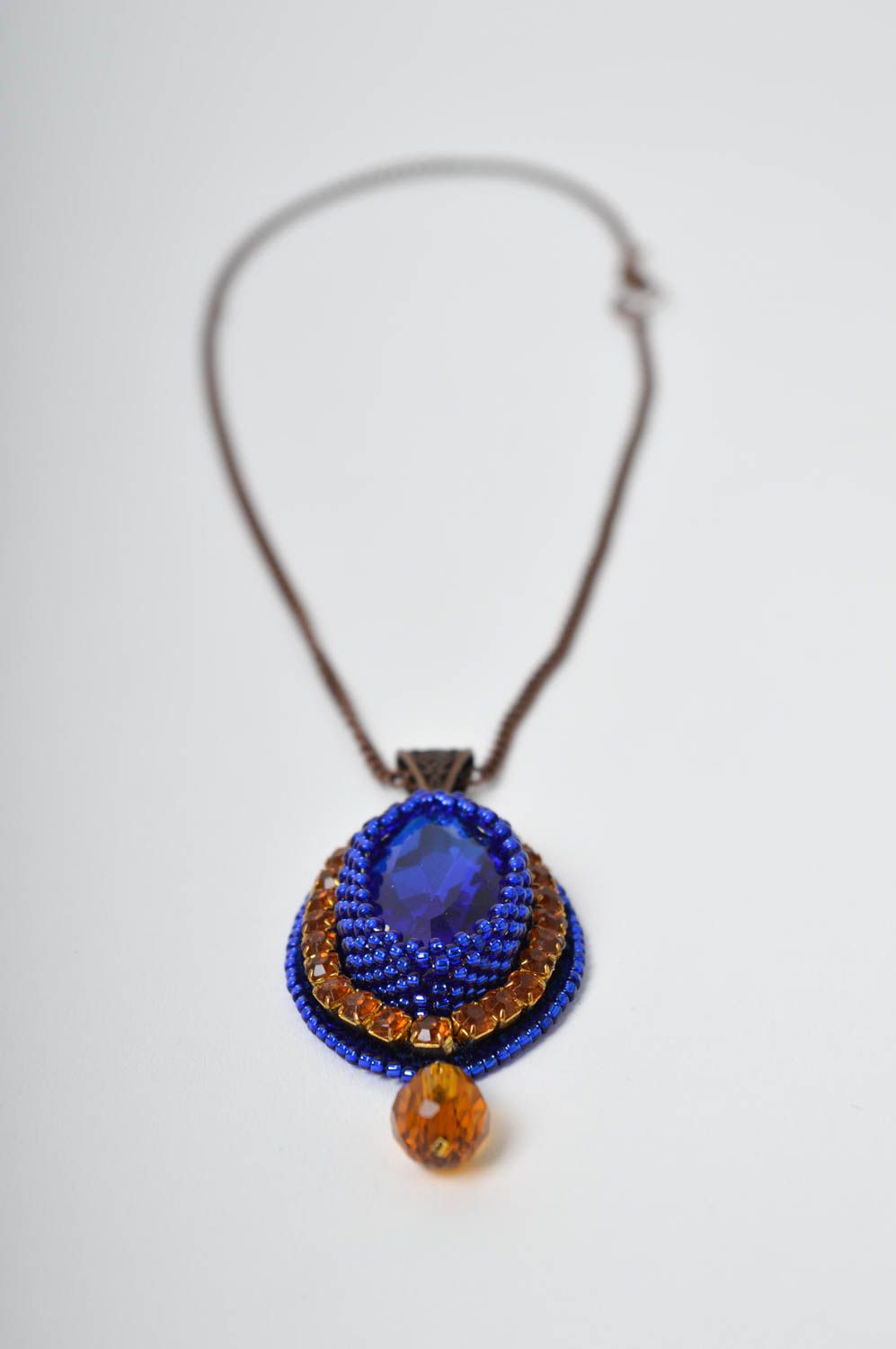 Кулон ручной работы украшение на шею цепочка с подвеской синяя с золотым фото 2