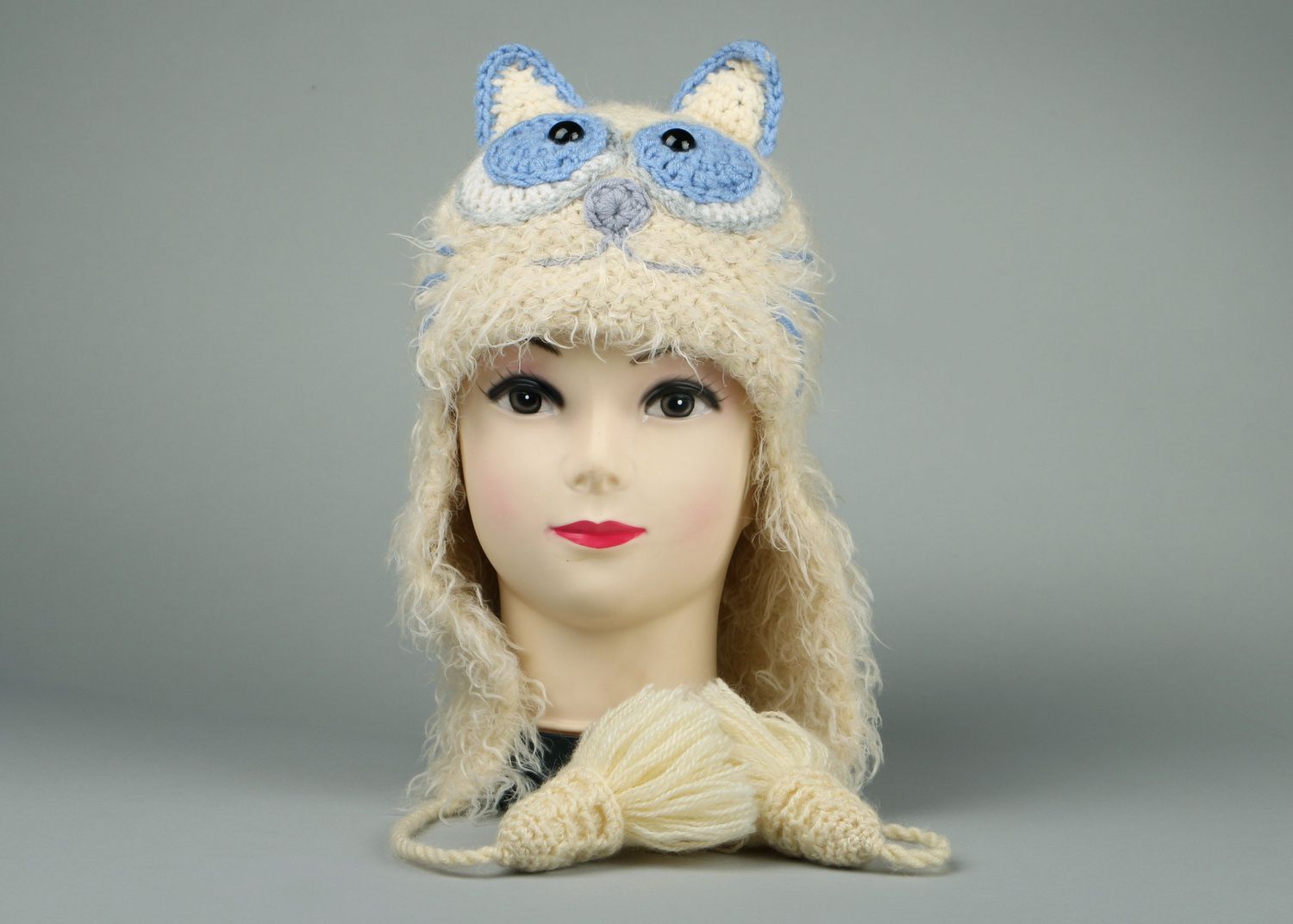 Bonnet personnalisé oreilles de chat tricoté en mi-laine  photo 1