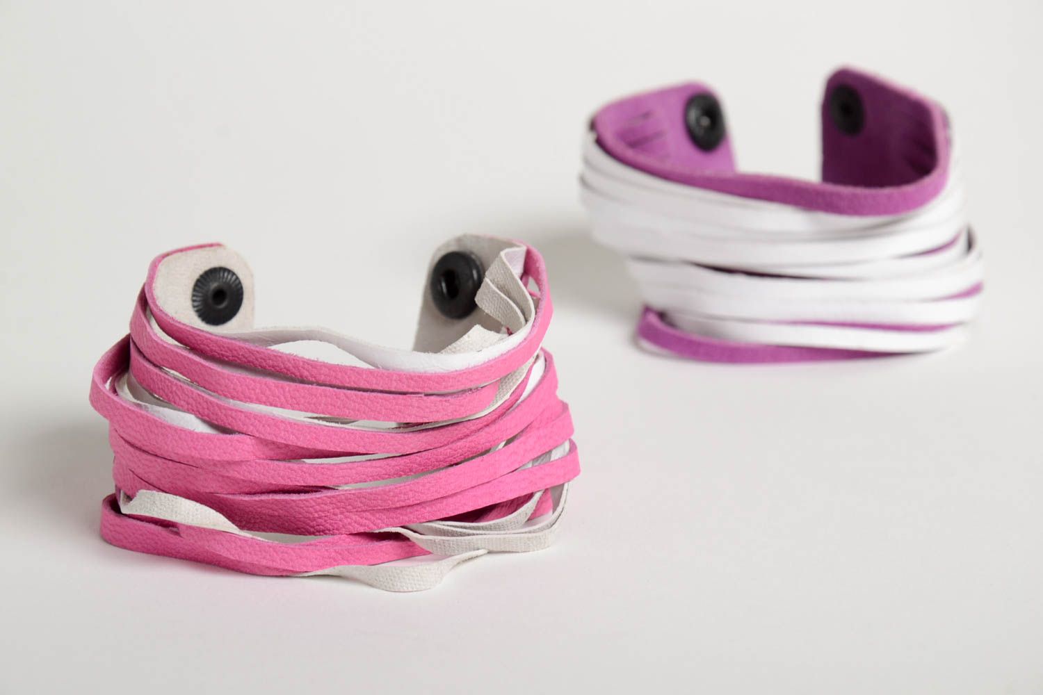 Handmade leather pink bracelets 2 beautiful stylish bracelets elegant jewelry photo 3