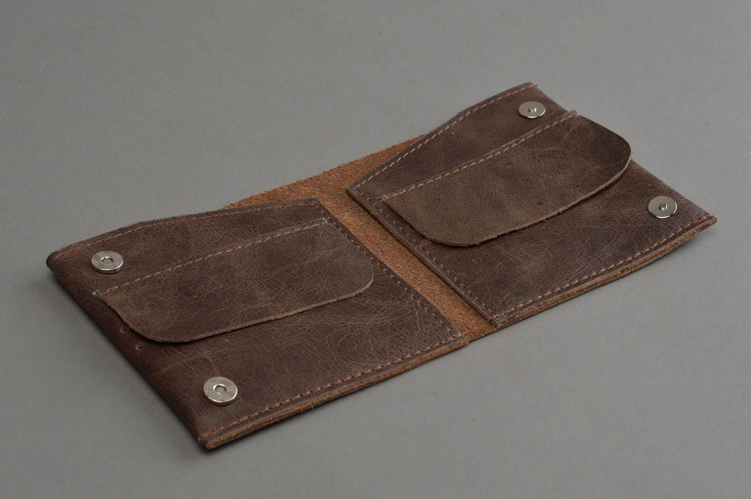 Бумажник из натуральной кожи ручной работы мужской коричневый авторский фото 2