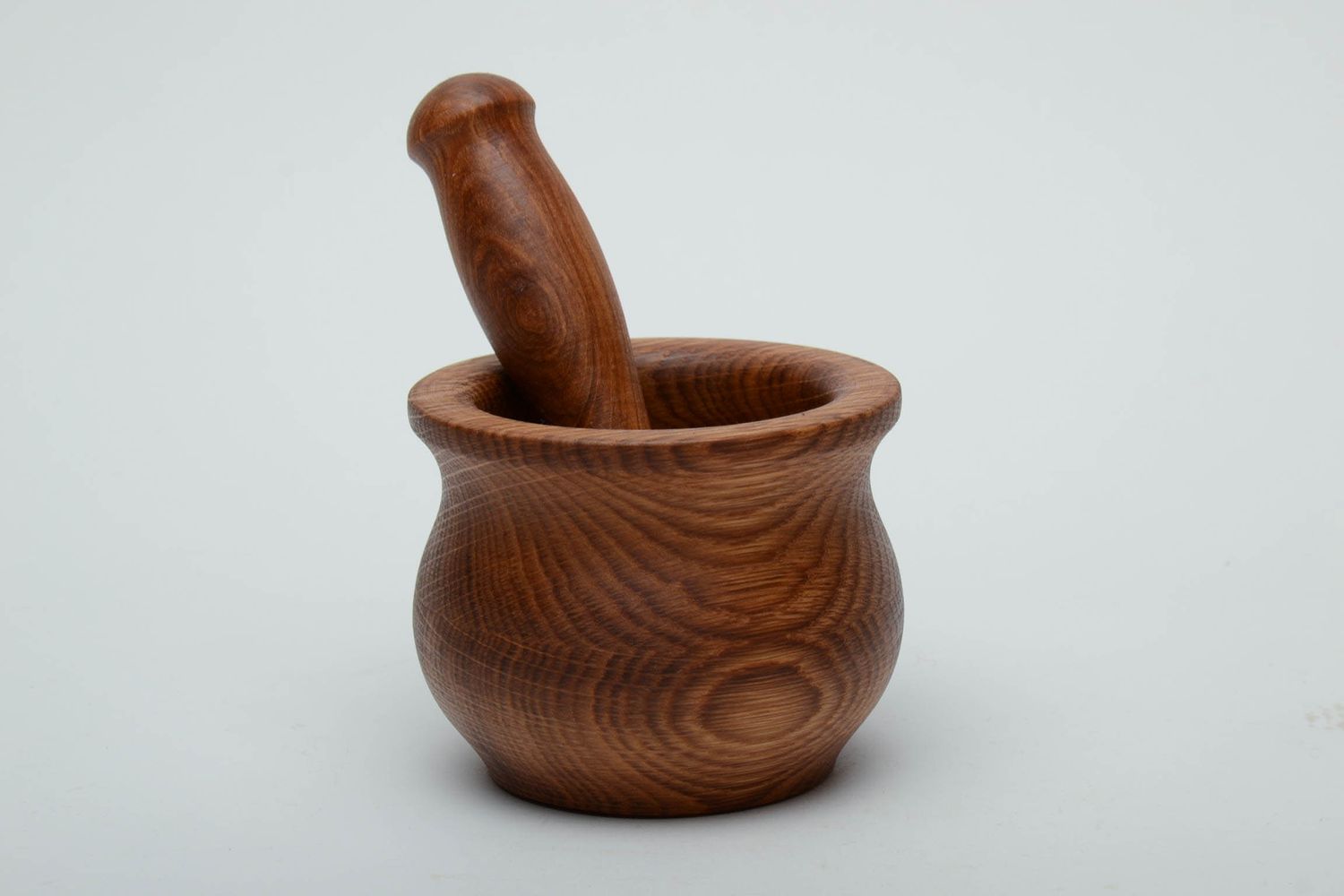 Oak wood mortar and pestle for spices photo 2