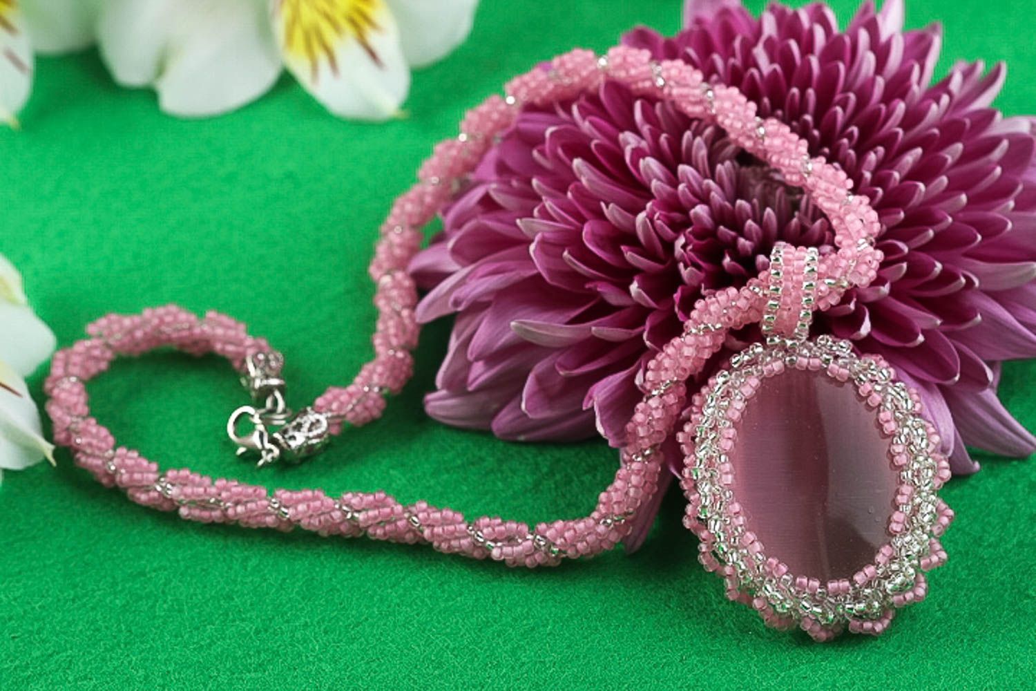Розовый кулон ручной работы украшение на шею модная бижутерия с камнем фото 1