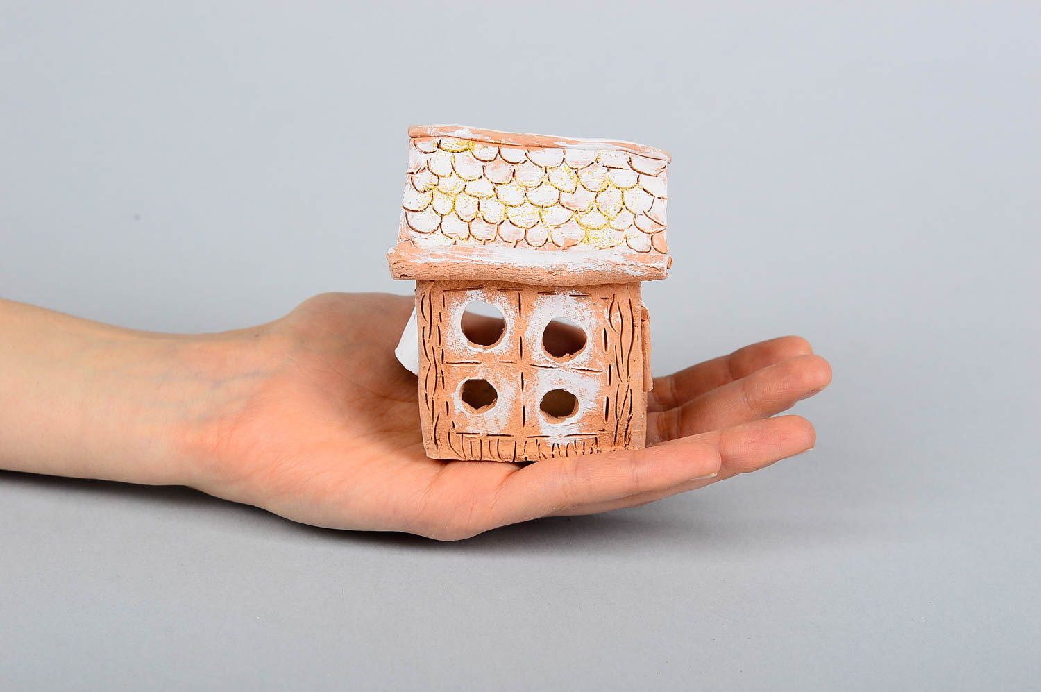 Deko Kerzenhalter handmade Haus Deko Kerzenhalter aus Ton bemalt kleine Hütte foto 2