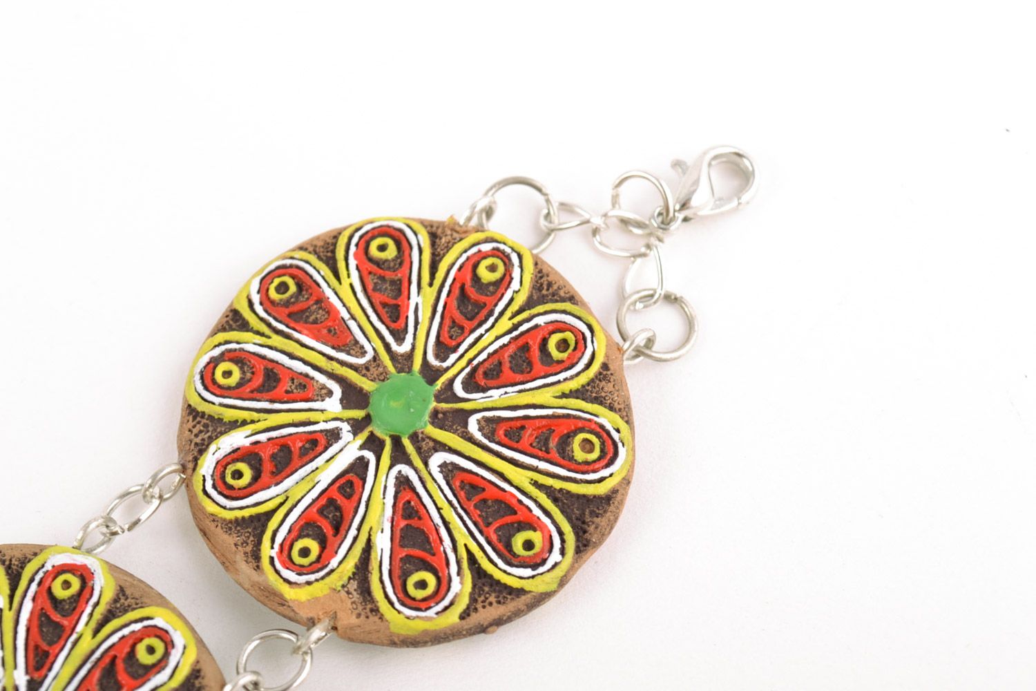Глиняный браслет на цепочке цветочный с росписью акриловыми красками хэнд мэйд фото 3