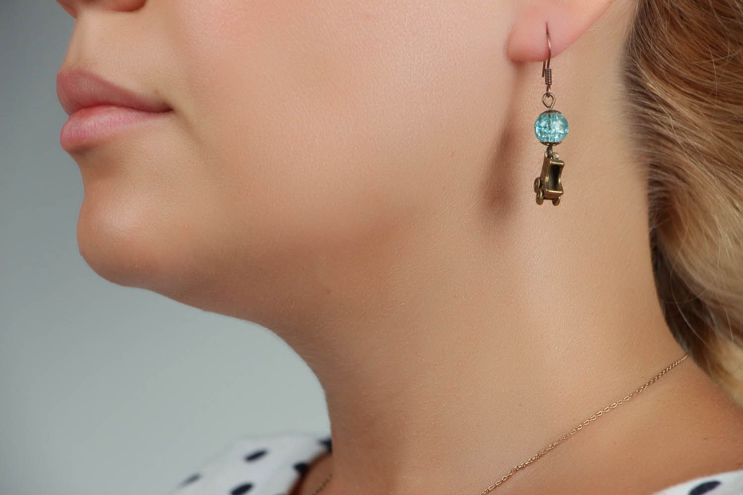 Earrings with crystal  photo 5