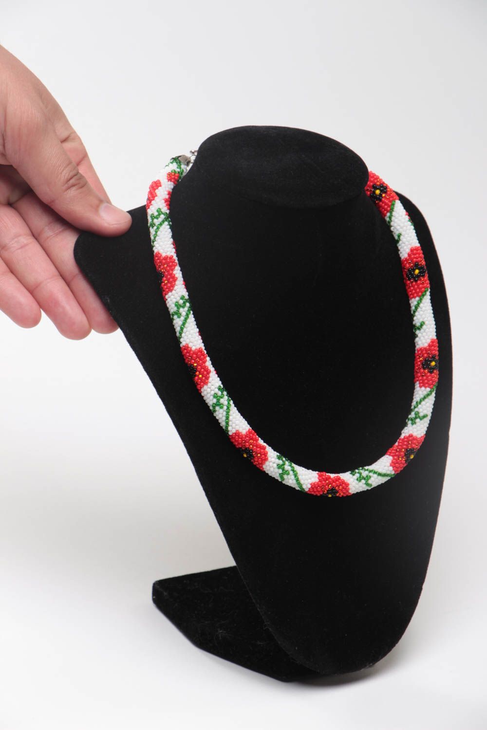 Collar de abalorios artesanal con ornamento floral hecho a mano original foto 5