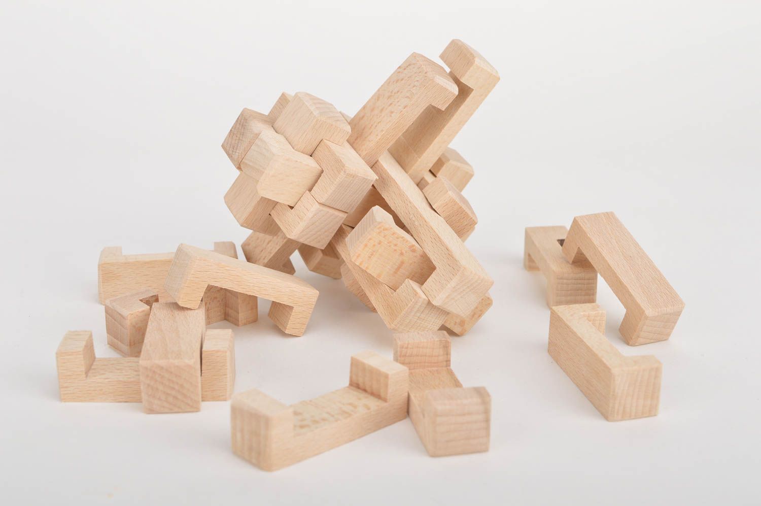 Juguete artesanal de 24 elementos para niños figura de madera regalo original foto 5