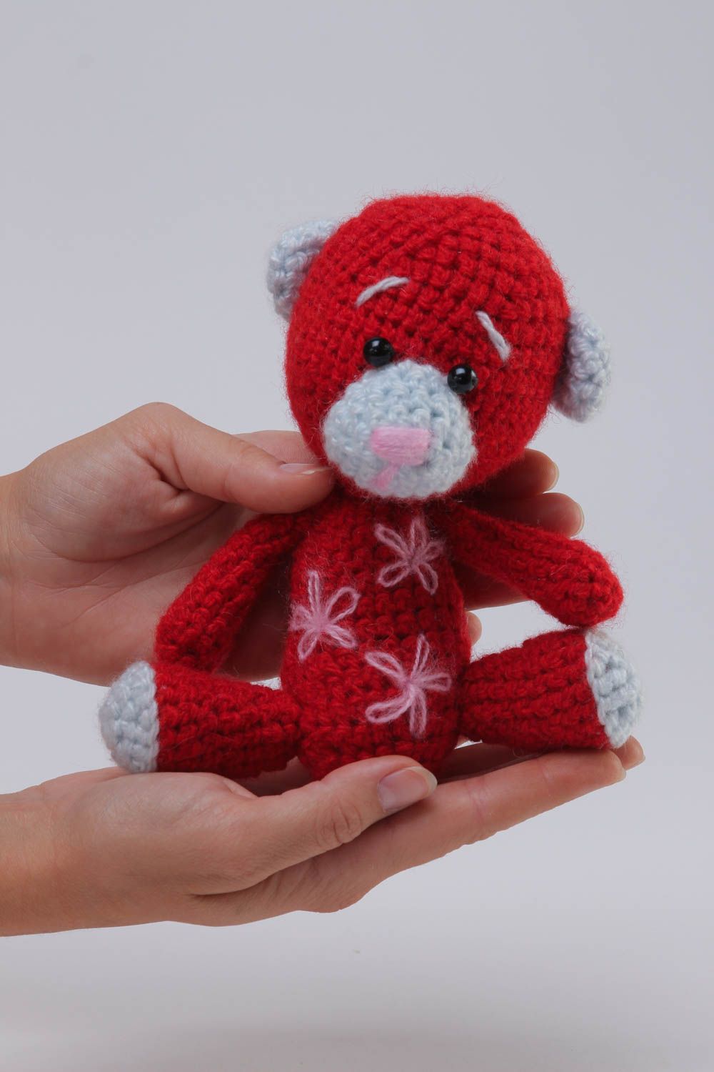 Jouet ours rouge fait main Peluche tricotée au crochet mi-laine Cadeau enfant photo 5