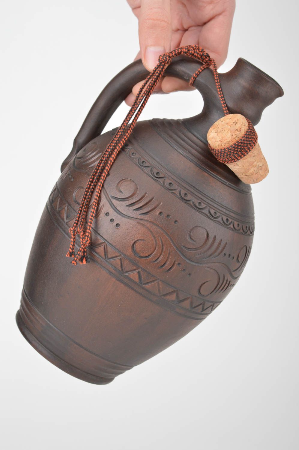 Handgemachter schöner Ton Krug mit Ornament Ethno Stil für Wein 1.5 l in Braun foto 3