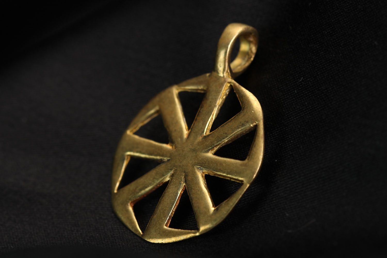 Bronze pendant on a chain Kolovrat photo 2