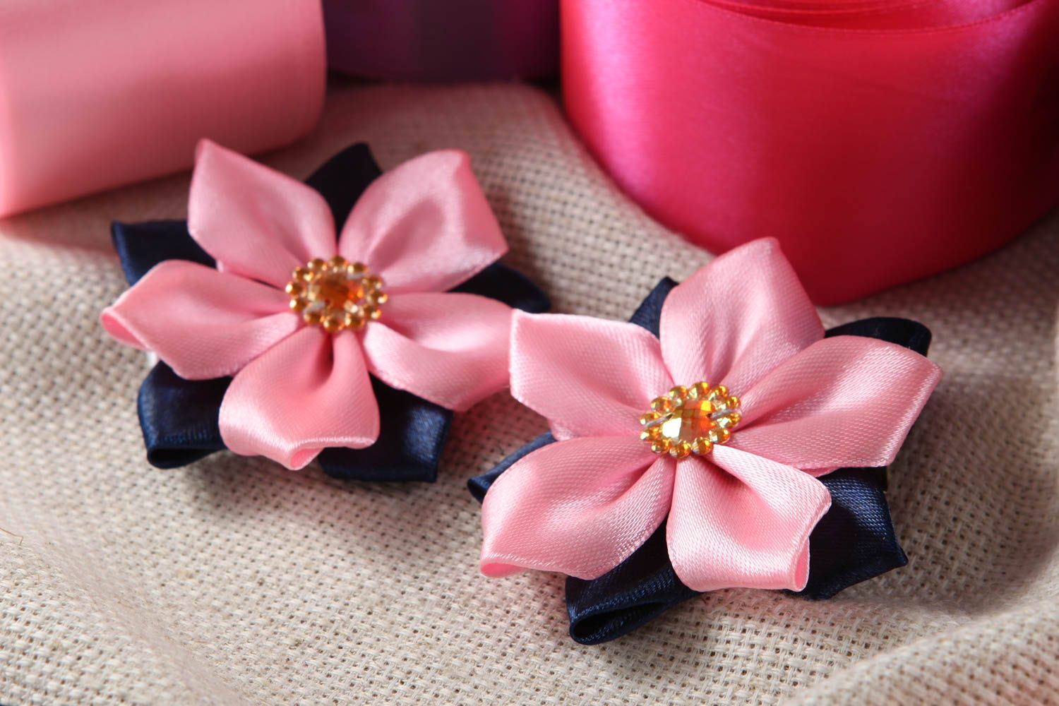 Accessoires für Mädchen rosa Blume Haarspangen handgemachter Schmuck originell foto 1