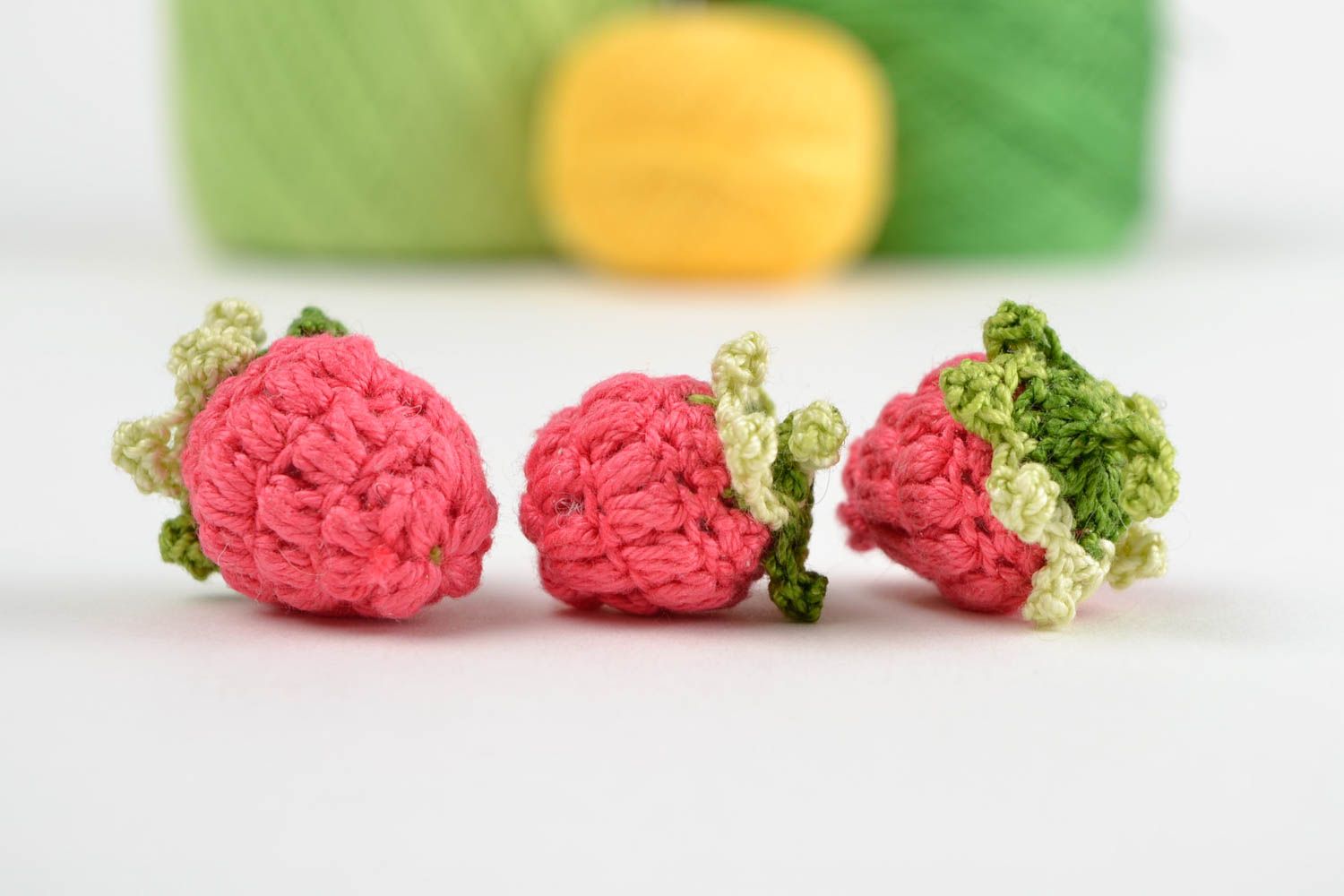 Frutas tejidas a crochet juguetes artesanales regalos originales frambuesas foto 1