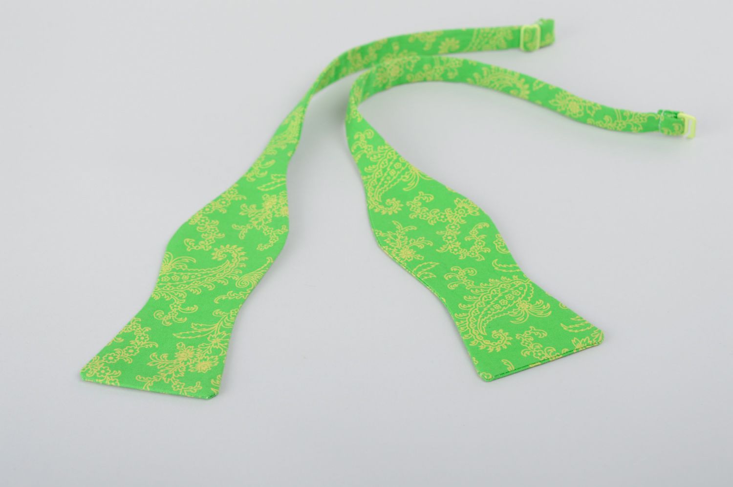 Unisex green fabric bow tie photo 2