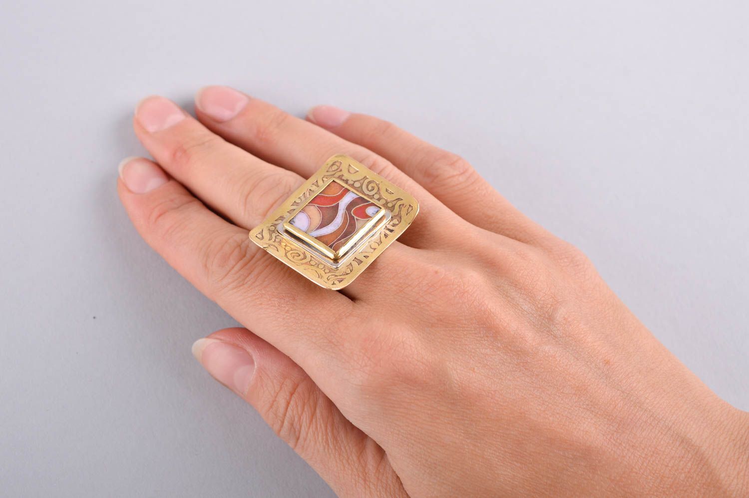 Кольцо ручной работы кольцо из латуни большое авторское украшение с эмалью  фото 5