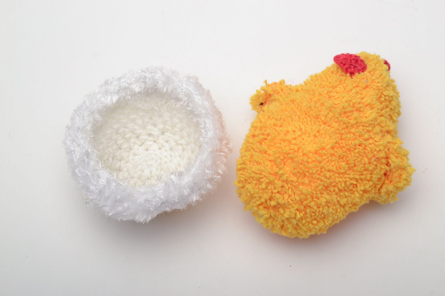 Soft crochet toy chicken in egg photo 4
