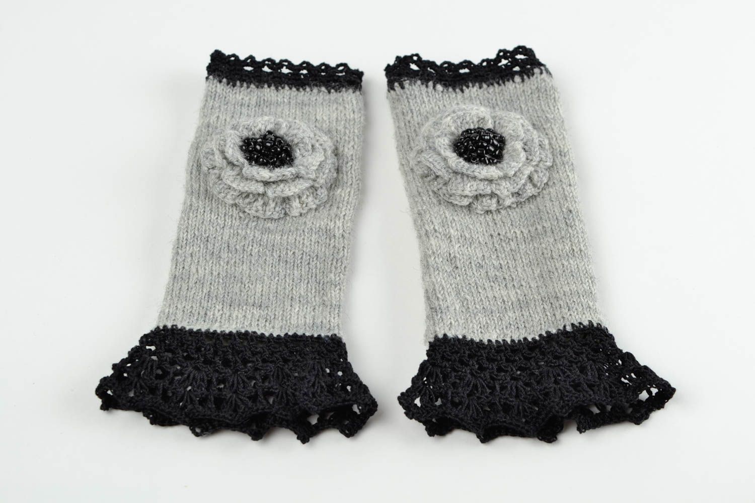 Stylish handmade mitts crochet mittens knitted mittens wool mittens design photo 4
