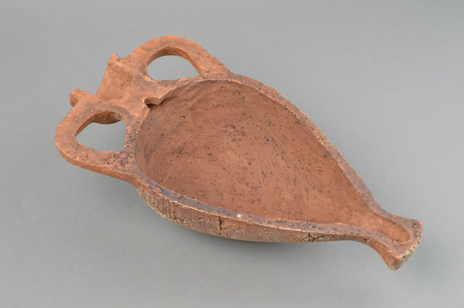 Глиняное панно в виде римской вазы ручной работы оригинальный декор для дома фото 3