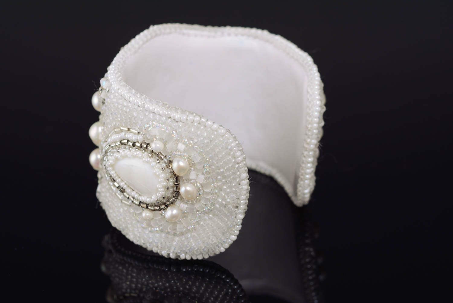 Ensemble de bijoux en perles de rocaille et perles blancs faits main 2 pièces photo 4